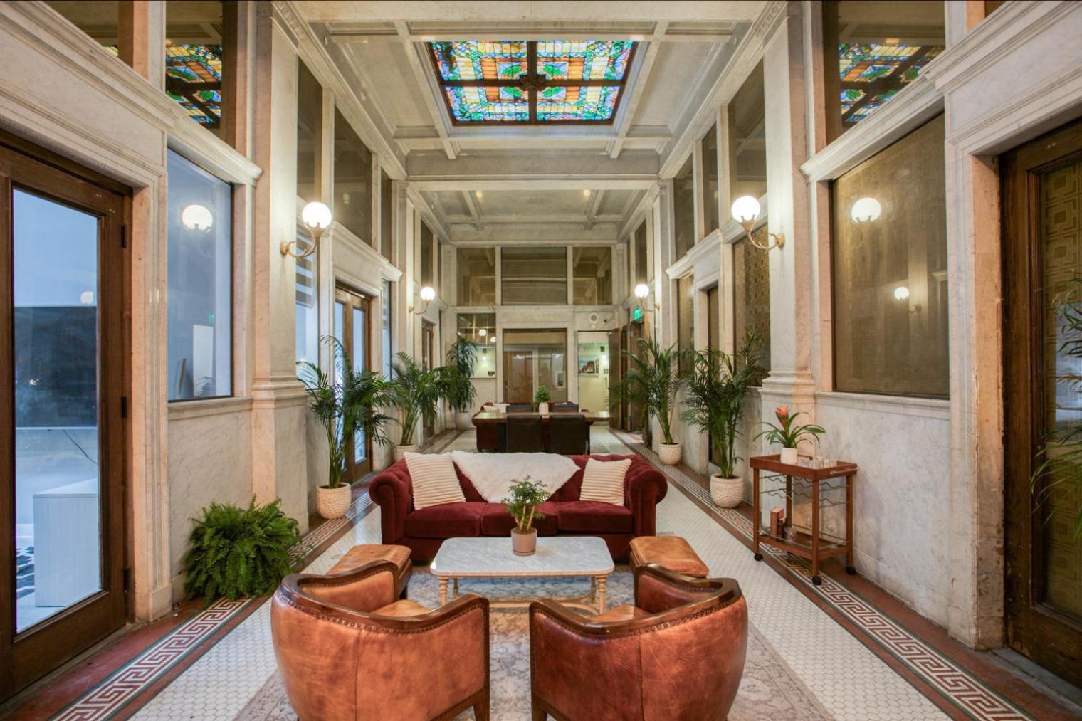 Blueground Historic Core Pool Nr Bradbury Building Lax-1204